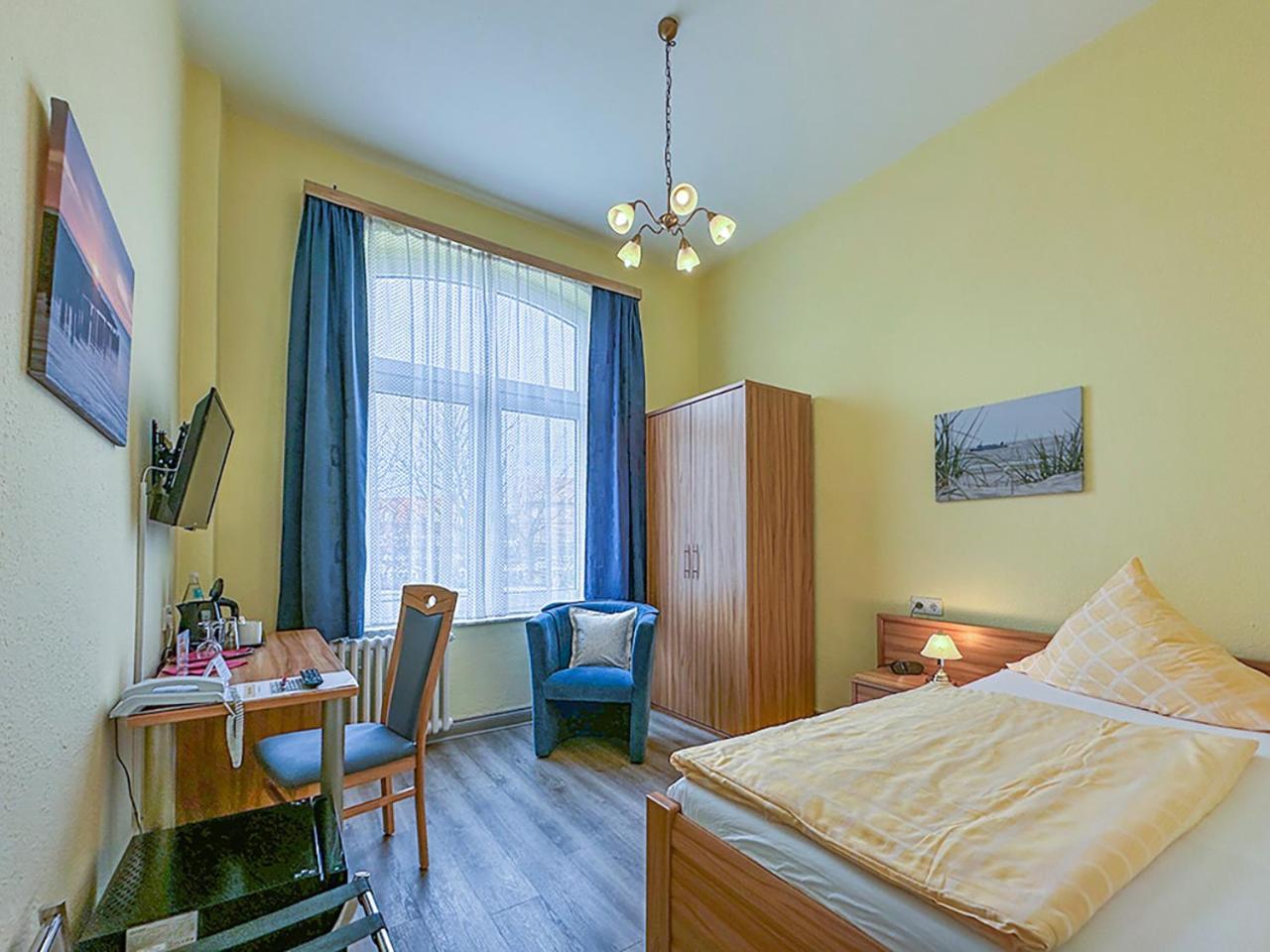 Hotel Graf Waldersee Borkum Exterior foto